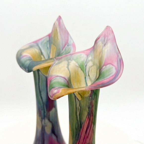 Rueven Glass Calla Lily Bud Vases Pair Hand Painted Art Glass Multi Color Canada - Picture 6 of 8